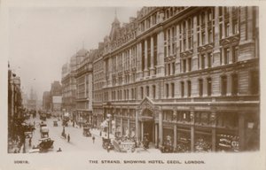 The Strand, Hotel Cecil, Londyn (zdjęcie czarno-białe) autorstwa English Photographer