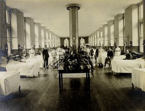 Victoria Ward w szpitalu św. Tomasza w Londynie, ok. 1900 r autorstwa English Photographer