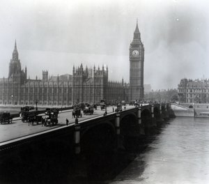 Widok na most Westminster Bridge i budynki Parlamentu autorstwa English Photographer