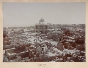 Wioska wewnątrz Purana Qila, widok wokół Sher Mandal, ok. 1908-1911 (zdjęcie czarno-białe) autorstwa English Photographer