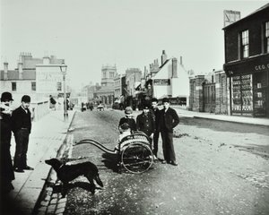 Wandsworth High Street: patrząc na zachód, 1890 autorstwa English Photographer