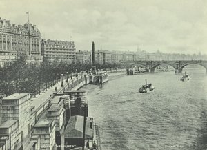 Waterloo Bridge, Victoria Embankment, Westminster LB: patrząc na północ od mostu Hungerford, 1895 autorstwa English Photographer