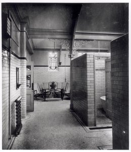 Prywatne kabiny i poczekalnia w Bramley Baths, Leeds