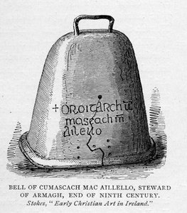 Dzwon Cumascach Mac Aillelo, Namiestnik Armagh, koniec IX wieku, ilustracja z Krótkiej historii ludu angielskiego autorstwa J. R. Greena, opublikowana w 1892 r.