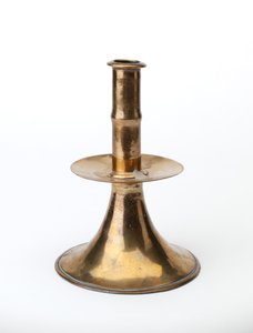 Świecznik, ok.1650-99 (mosiądz)