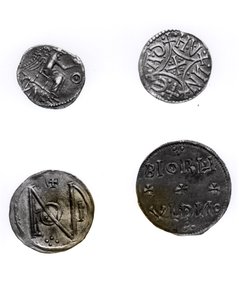 Monety Cunobelinus lub Cymbeline (zm. 43 ne), Offa, król Mercji (757-96 ne) i Alfred (871-99 ne) i Edward Starszy (871-924 ne) (srebro)
