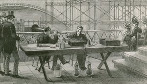 Edisons dopracował do perfekcji fonograf używany w galerii prasowej podczas Festiwalu Handla w Crystal Palace autorstwa English School