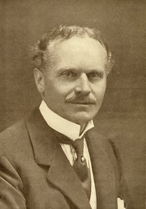 Horace Annesley Vachell (1861-1955) autorstwa English School