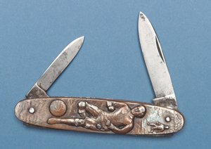 Scyzoryk z motywem piłki nożnej (metalowy) autorstwa English School