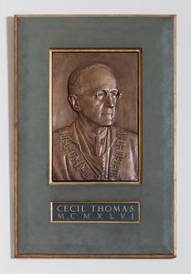 Tablica z Cecilem Thomasem, rzeźbiarzem i medalistą, 1946 autorstwa English School