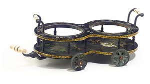 Regency Wine Coaster autorstwa William Leeson & Sons, c.1820 (papier mache i kość słoniowa) (patrz także 441500) autorstwa English School