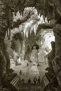 Podziemna świątynia buddyjska w marmurowych skałach w pobliżu Touraine, w Cochin w Chinach