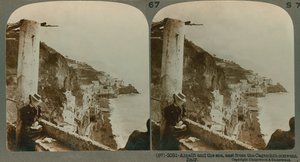 Wybrzeże Amalfi i Zatoka Salerno z przebudowanego klasztoru, widok stereoskopowy (zdjęcie w sepii) autorstwa English School