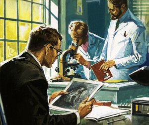 Niezidentyfikowani naukowcy, jeden patrzący na zdjęcia, jeden patrzący przez mikroskop autorstwa English School