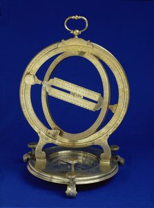 Uniwersalna stojąca tarcza równonocy, prawdopodobnie wykonana przez Thomasa Heatha, ok. 1730 r. (mosiądz)