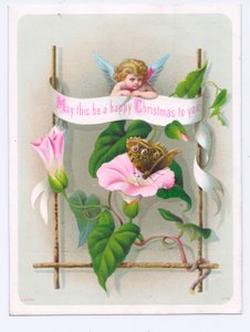 Wiktoriańska kartka świąteczna przedstawiająca amorka wpatrującego się w motyla na różowym kwiatku, ok. 1880 r. (kolorowa litografia) autorstwa English School