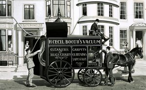 Wiktoriańska usługa sprzątania, H Cecil Booth autorstwa English School