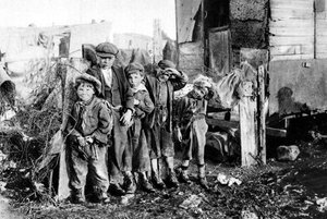 Grupa jeżowców, Paryż, 1931