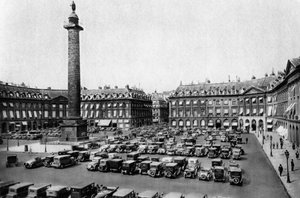 Plac Vendome i kolumna wzniesiona ku zwycięstwom Napoleona, Paryż, 1931 autorstwa Ernest Flammarion
