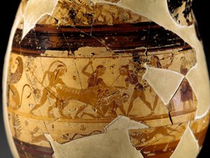 Starożytność etruska: gliniana olpe (gruszkowaty dzban z wysokim kołnierzem w kształcie trąbki) znana jako Olpe Chigi w polichromowanym stylu protokorynckim, ozdobiona przez malarza Macmillana, 640-630 pne. Szczegół przedstawiający scenę polowania na lwa.  autorstwa Etruscan