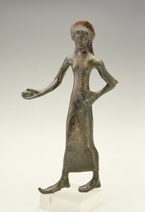 Tańcząca dziewczyna (brąz) autorstwa Etruscan