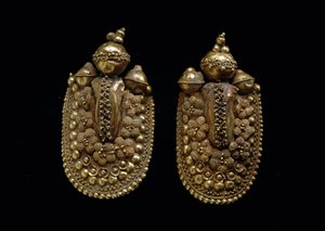 Sztuka etruska: złote kolczyki Dim 6 cm Florence Museo Archeologico autorstwa Etruscan Etruscan