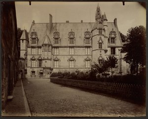 Beauvais, Pałac Sprawiedliwości autorstwa Eugène Atget