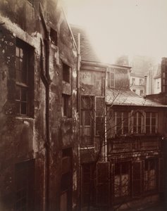 Dziedziniec w Rouen autorstwa Eugène Atget