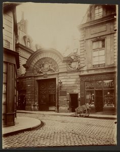 Wejście do prywatnego pałacyku, Rue Vieille du Temple 47