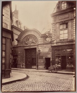 Hotel Ambasadorów Holandii, ul. Vieille-du-Temple 47 autorstwa Eugène Atget