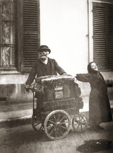 Organista, ok. 1898-99 (srebrna odbitka żelatynowa) autorstwa Eugène Atget