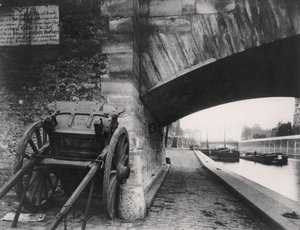 Pont de lArchevêché, na rogu Quai de la Tournelle, Paryż, 1911 autorstwa Eugène Atget