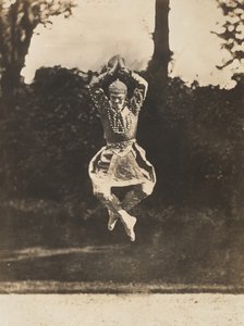 [Niżyński w tańcu syjamskim ze Wschodu], 1910. autorstwa Eugène Druet