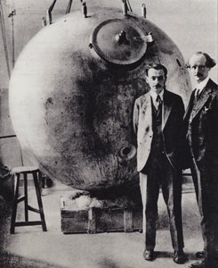 Pierwsze wejście w stratosferę, 28 maja 1931 r. (zdjęcie czarno-białe) autorstwa European Photographer