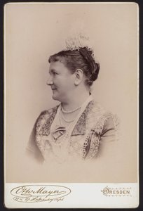 Portret, Ostatnia Królowa Saksonii, dawniej Księżna Karola Szwedzka (zdjęcie czarno-białe) autorstwa European Photographer