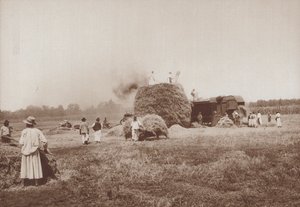 Młócenie pszenicy w Alfold, równiny Węgier (zdjęcie czarno-białe) autorstwa European Photographer