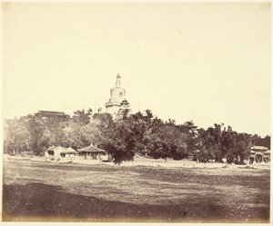 [Wielka Pagoda w Zimowym Pałacu Cesarskim w Pekinie]. autorstwa Felice Beato