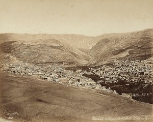Panoramiczny widok na Zahleh, Syria autorstwa Félix Bonfils