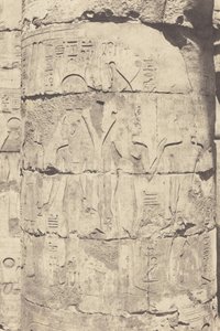 Karnak (Teby), Pałac - Sala Hipostylowa - Centralna Kolumnada - Dekoracja Fut, 1853 (zdjęcie) autorstwa Félix Teynard