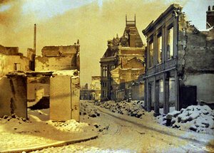 Chauny, Aisne, Francja, 1917 (autochrom) autorstwa Fernand Cuville