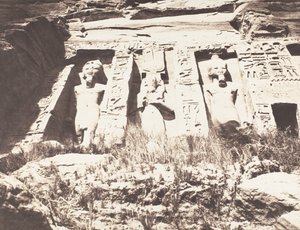 Abou-Sembil, Petit Spéos - Lewa strona elewacji, 1851-52, druk 1853-54. autorstwa Félix Teynard