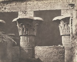 Esneh Latopolis, Sandy Construction - Architrave, Shafts and Capitals, 1851-52. autorstwa Félix Teynard