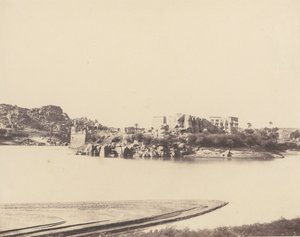 Wyspa Fileh Philæ, Widok ogólny Zaczerpnięty z południowego wschodu w punkcie B, 1851-52, wydrukowany w latach 1853-54. autorstwa Félix Teynard