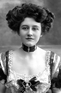 Elizabeth Firth, aktorka, 1908.