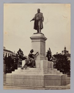 Mediolan. Antonio Tantardini (1829-1879) i Odoardo Tabacchi (1831-1905), pomnik Camilla Bensa, hrabiego Cavour, włoskiego polityka i przedsiębiorcy autorstwa Francis Frith