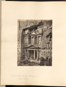 Wspaniała świątynia skalna "El Khusne", Petra, Edom autorstwa Francis Frith
