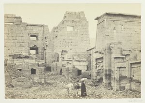 Pałac świątynny, Medinet Haboo autorstwa Francis Frith