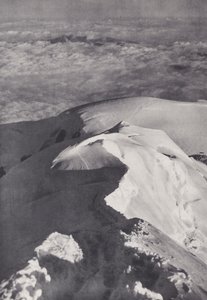 Pasmo Mont Blanc: The Summit Ridge of Mont Blanc (zdjęcie czarno-białe)