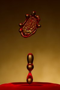 Dynamic Gold Red Splash autorstwa Francois Casanova