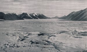 Dolina lodowca wylotowego całkowicie wypełniona lodem, c1911, 1913 autorstwa Frank Debenham